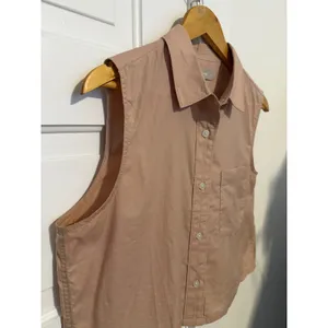 Everlane Womens Sleeveless Button Down Cotton Poplin Shirt Dusty Rose Size 6 thumbnail 4