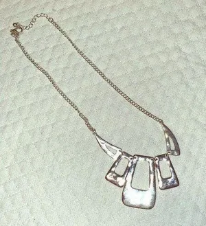 🐝 Unbranded Silver Shape Necklace 🐝 thumbnail 1