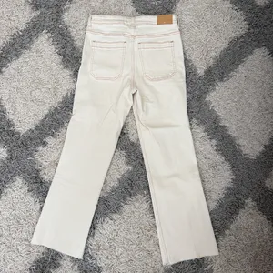ZARA Flare Jeans thumbnail 2