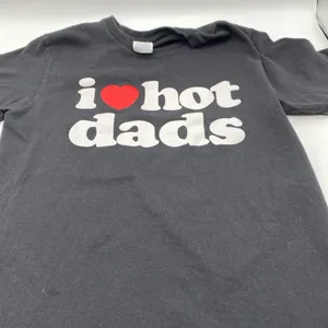 Delta I LOVE HOT DADS funny TEE T SHIRT Small SM Skate heart thumbnail 1