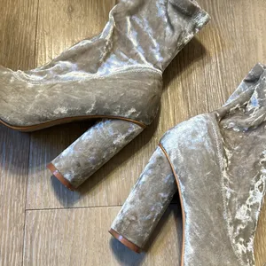 MOVING SALE Cape Robbin Grey Velvet Block Heel Suede Booties thumbnail 6