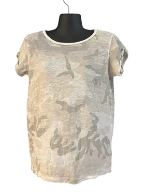 We the Free camo print shirt tee top women’s large preowned thumbnail 1