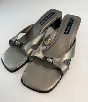 Tommy Hilfiger Vintage Metallic Silver Square Toe Block Heel Mules ALG-425 40 thumbnail 1