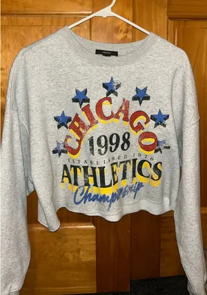 Forever 21 Crewneck Cropped thumbnail 1