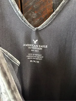 American Eagle Crushed Velvet V-Neck Tank Top Medium thumbnail 7