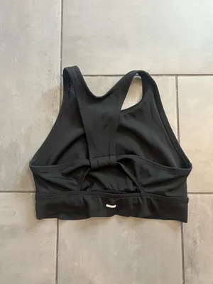 Aerie Chill Play Move Sports Bra in Black thumbnail 4