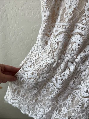 Alice + Olivia Cassia Lace Romper Sleeveless Ivory thumbnail 6