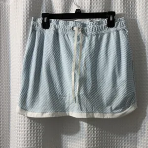 Southern Tide kyle sky blue striped skort with white built in shorts. Size Med thumbnail 2