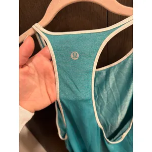 Lululemon Time To Sweat Athletic‎ Tank Top woman's 6 thumbnail 4