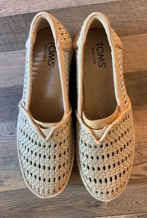 Toms Slip-On Shoes thumbnail 1