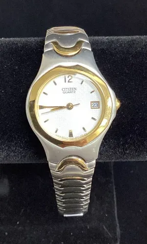 Citizen Woman’s Quartz Watch, Beautiful Condition (363) thumbnail 1