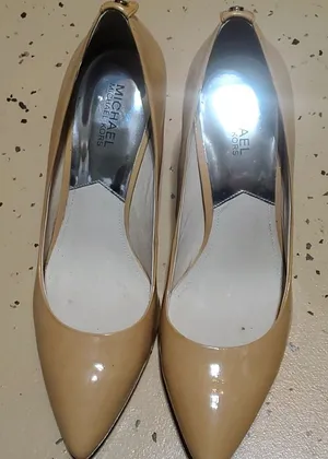 MICHAEL by MICHAEL KORS Nude Heels Size 10M thumbnail 1