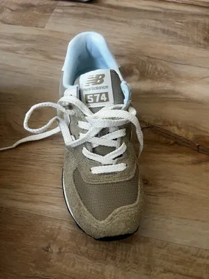 New Balance 574 Sneakers Women’s 7 thumbnail 2