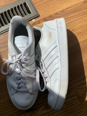 adidas Women’s White Leather Casual Shoe Sneaker Grand Court SE Size 8 thumbnail 2
