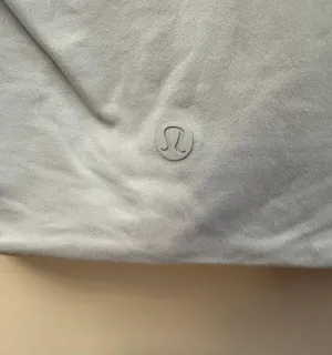 Lululemon Shirt thumbnail 3