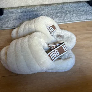 Ugg Fluff Yeah Slides thumbnail 5
