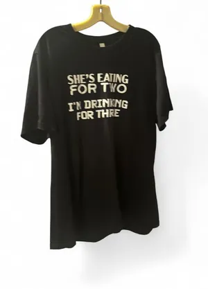 Black pregnancy graphic T-shirt thumbnail 1