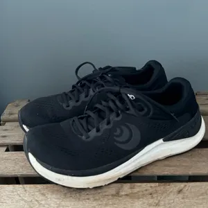 Topo Athletic Ultrafly 5 Size 8.5‎ WIDE Shoes Black White Running 5mm Drop A31 thumbnail 2