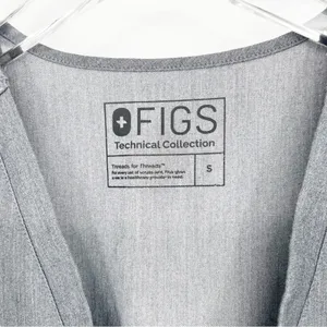FIGS Casma Technical Collection Scrub Top Women's Size S Gray Healthcare Uniform thumbnail 8