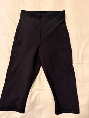 Lululemon Cropped Leggings with Pockets thumbnail 4