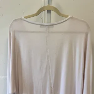White House Black Market Nude Pink Dolman Sleeve Scoop Neck Chain Trim Top Med thumbnail 5