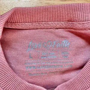 New Berry "Cozy Season" Christmas Winter Graphic Sweatshirt Size L thumbnail 4