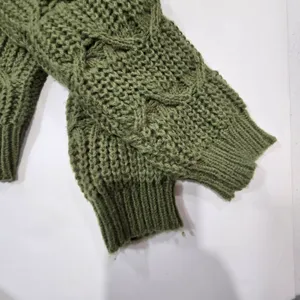 HEARTLOOM Rylen Sweater in Moss thumbnail 7