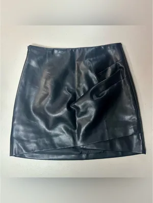 Lulus Black Faux Leather Asymmetrical Mini Skirt Size Small NWT thumbnail 2
