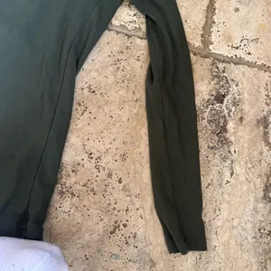 🙂Zara Olive Green Long-Sleeve V-Neck Knit Top thumbnail 4