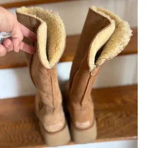UGG Classic Esme‎ Boot New Heights Platform Boots Chestnut Suede Size 10 EUC thumbnail 3