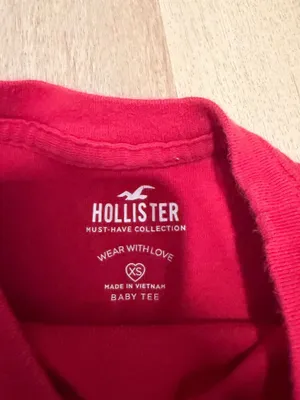 Red Hollister Baby tee thumbnail 3