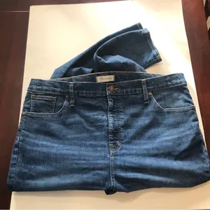 10” High Rise Skinny Jeans Size 35 thumbnail 1