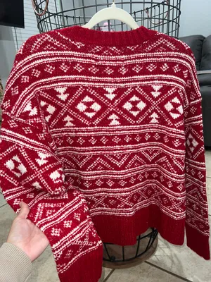 American Eagle Outfitters Sweater thumbnail 4