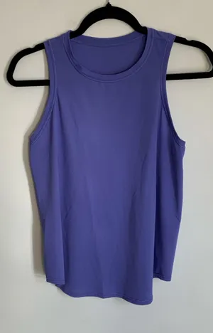 Lululemon‎ Women's Lululemon tank size small thumbnail 1