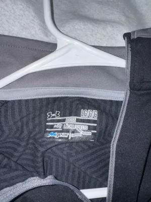 Under Armour Quarter-Zip Pullover thumbnail 3