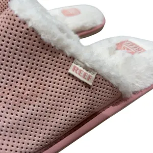 Reef Women's Cozy Slippers Leather Upper Light Pink Faux Fur Size US 7 EU 37.5 thumbnail 3