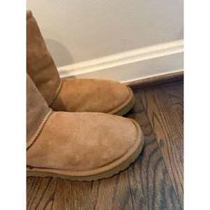 UGG Womens Classic Short Boots | Chestnut | Womens Sz 5 $190 MSRP thumbnail 5