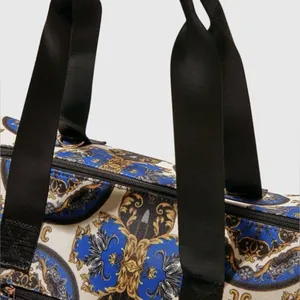 Alice‎ + Olivia Regal Romance Lightweight Duffel Bag Gym Tote Travel Vacation thumbnail 4