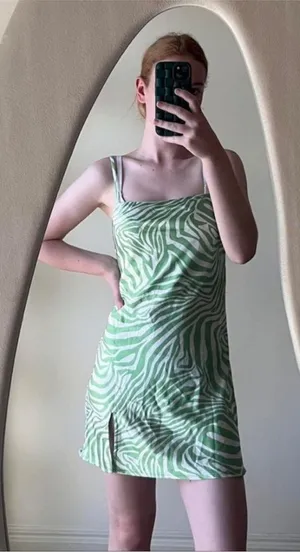 Princess Polly Size 8 Green Mini-Dress. thumbnail 1