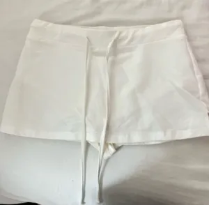 edikted micro skirt white  thumbnail 1