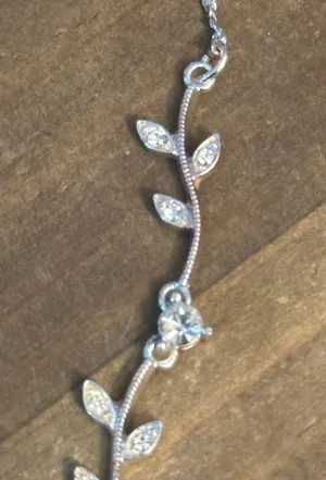 Vintage Silver Tone CZ Vine Y Necklace thumbnail 5
