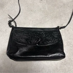 The Sak Ventura Small 100% Leather Crossbody Black Onyx Leaf Floral Printed thumbnail 2