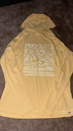 Yellow sun shirt Size M thumbnail 1