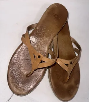 UGG Women's Brown Leather Espadrille Boho Annice Flat Thong Sandals Women's 8 thumbnail 1