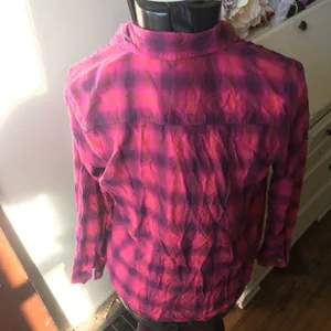 American Eagle pink plaid size M button down shirt thumbnail 2