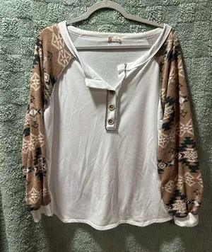 BiBi White Henley Top with Tan Aztec Sleeves Size XL thumbnail 1