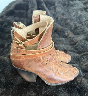 Freebird by Steven - Eagle bootie. Boot sandals shoes leather 7 block heel thumbnail 1