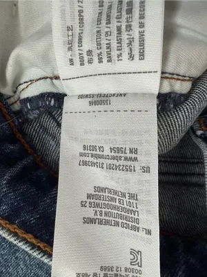 Abercrombie & Fitch The 80’s Mom Jean Ultra High Rise Denim thumbnail 7