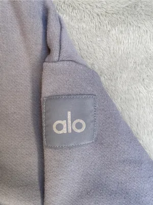 ALO Yoga Zip-Up Hoodie Sweatshirt in Dusty grey streetwear activewear training thumbnail 2