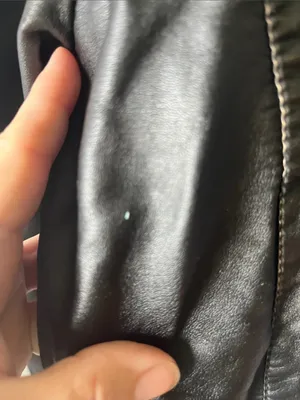 Vintage-Inspired Black Leather Jacket - Women's thumbnail 2